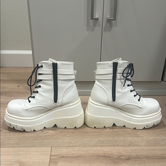 White Shaker 52 - Picture 5 of 10